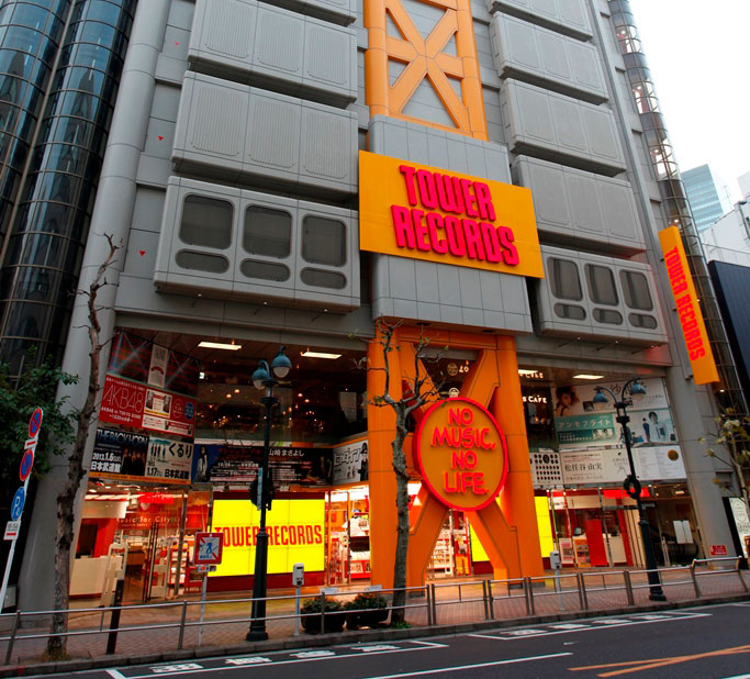 タワーレコード渋谷店入り口横大型ビジョン